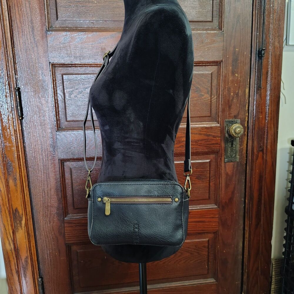 Black Small Rectangle Faux Leather Minimalist Crossbody Purse